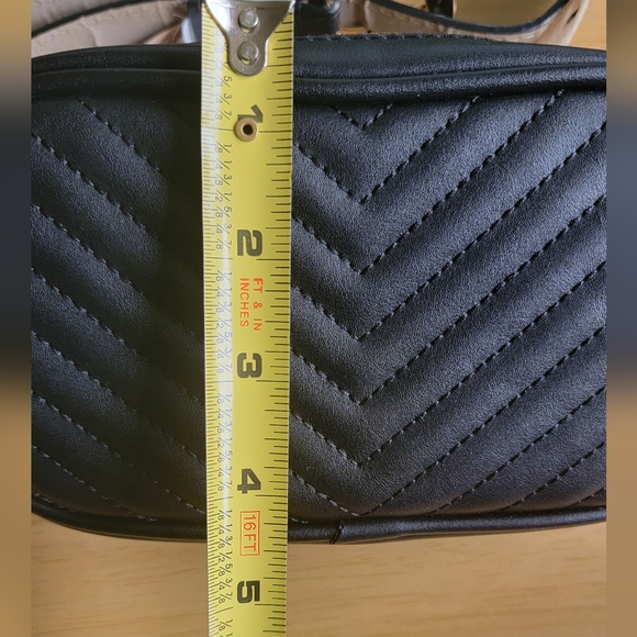 Steve Madden Black Quilted Belt Bag Fanny Pack Purse - Picture 7 of 7